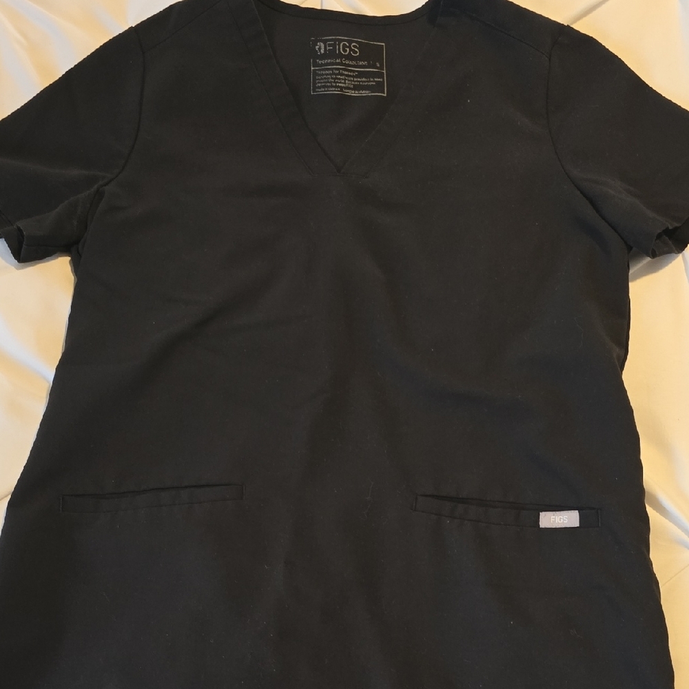 Figs Women's Dark Gray V-Neck Shirt